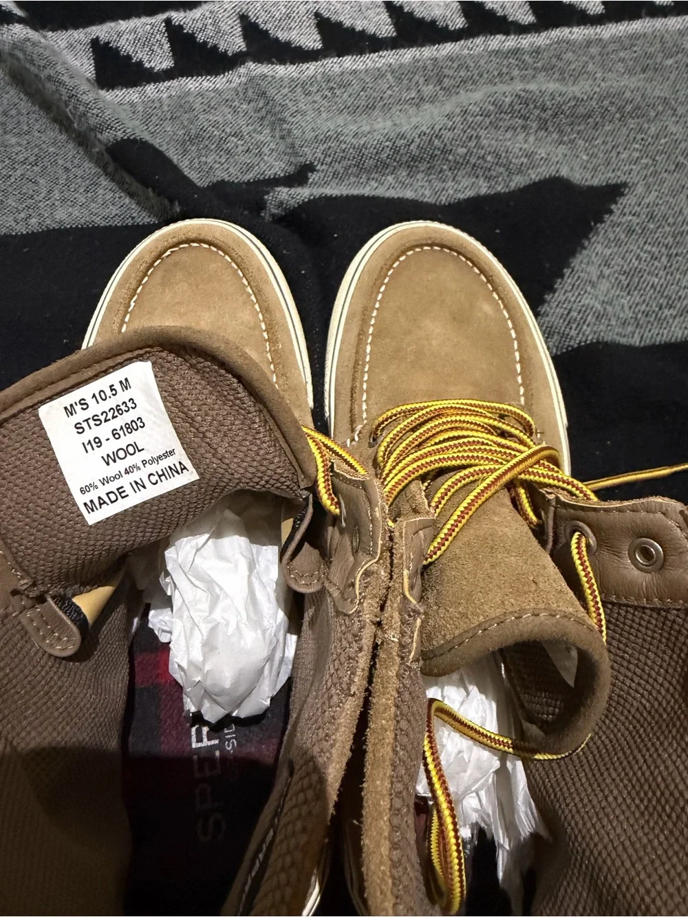 Sperry Men’s Tan Suede Chukka Boat Shoes size 10.5